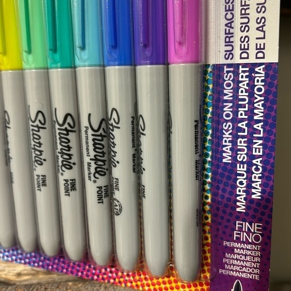 NIP SHARPIE GLAM POP AND MYSTIC GEMS 24 FINE POINT PERMANENT MARKERS - Picture 6 of 8